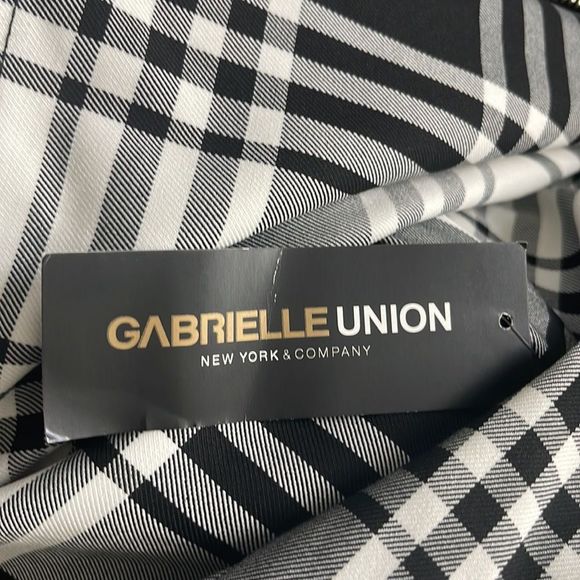 New York & Company Gabrielle Union Romper - Picture 6 of 6